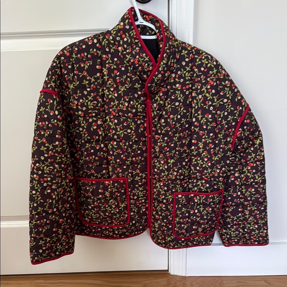 Amazon Women's Floral Puffer Jacket - Black and Red